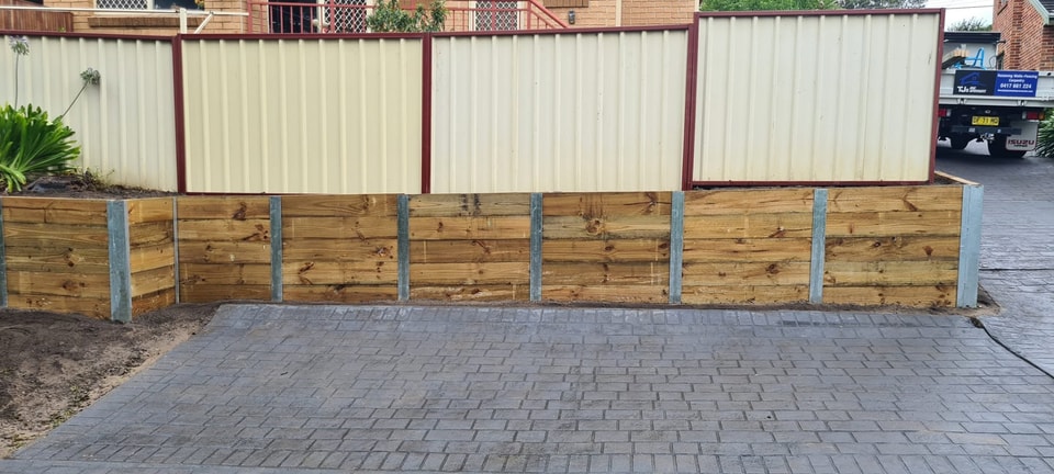 Timber Retaining Walls designed and built by Retain by Theo across Wollongong and the Illawarra