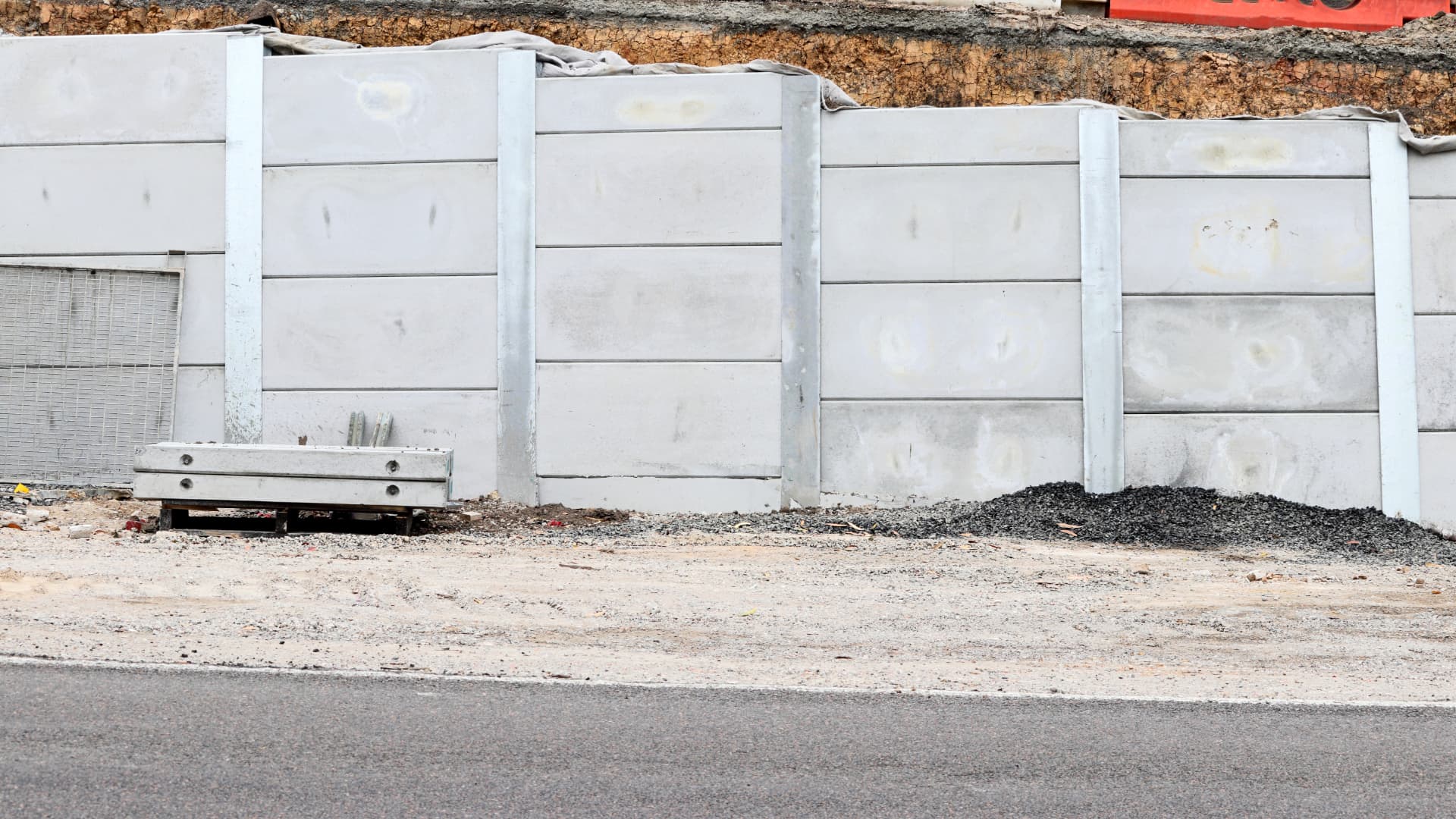 Concrete Sleeper Retaining Walls completed by Retain by Theo for a local Illawarra property