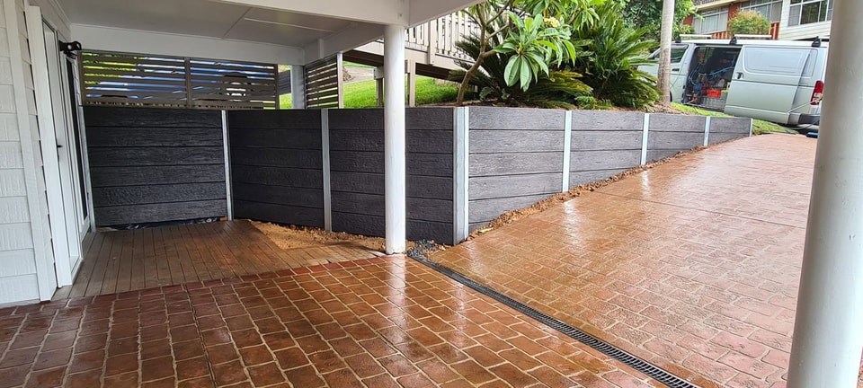 Engineered retaining wall built by Retain by Theo for a property in Thirroul