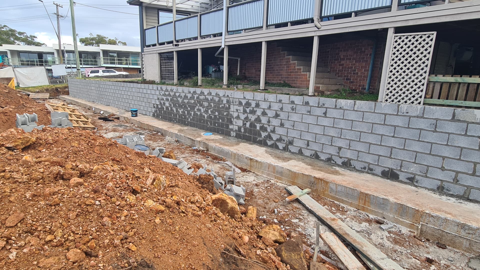 Besser Block Retaining Walls completed by Retain by Theo for a local Illawarra property